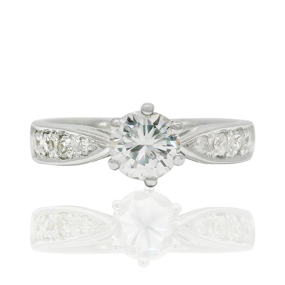 Cod. 025-006AN

&nbsp;

Nosso modelo clássico para pedidos de noivado.

Anel em ouro branco 18k com 0,40cts de diamante round com 6 garras.

Fazemos sob encomenda no tamanho que desejar.

Consulte nossos prazos.

&nbsp;

&nbsp;